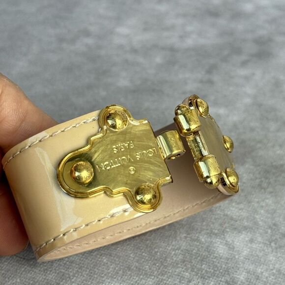 Louis Vuitton Save it Patent Leather Tan Bracelet - Picture 8 of 13